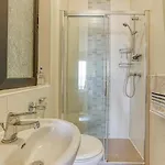 Beautiful 3 Bed Rm Close To Sea And Of *